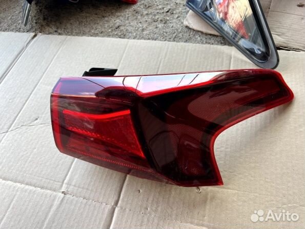 Фонарь задний Hyundai Santa Fe 4