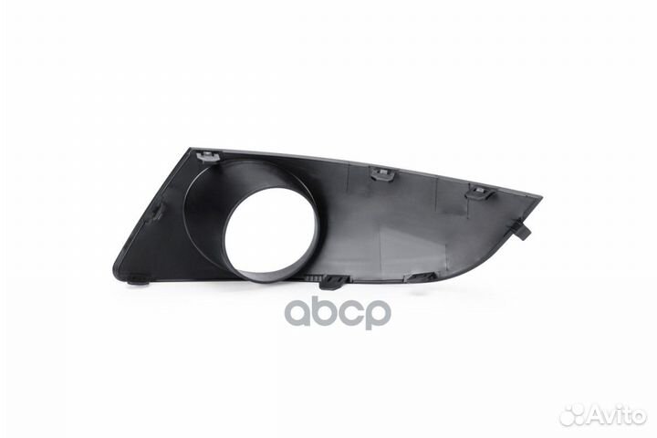 Решетка в бампер правая renault logan (2008)