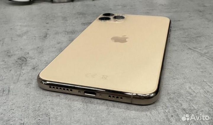 iPhone 11 Pro Max, 64 ГБ