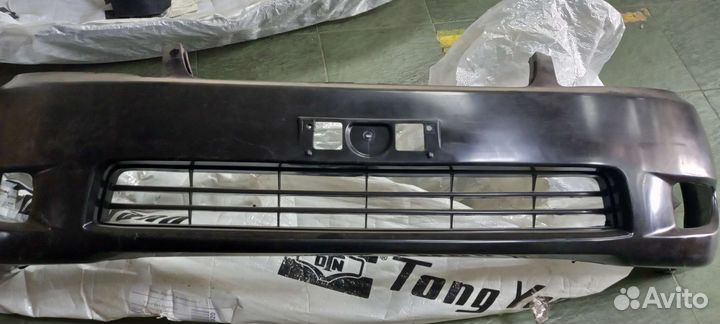 Продаются 2 бампера на Тойоту Короллу