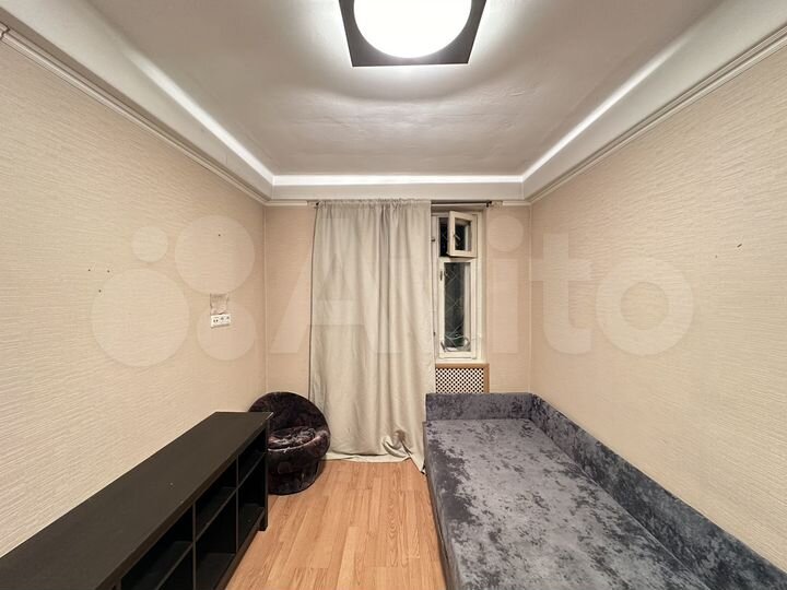 2-к. квартира, 46 м², 1/10 эт.