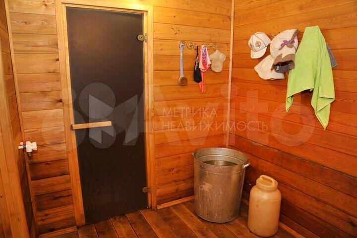 Дом 164 м² на участке 8 сот.