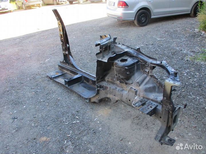 Лонжерон передний левый Mitsubishi Outlander XL