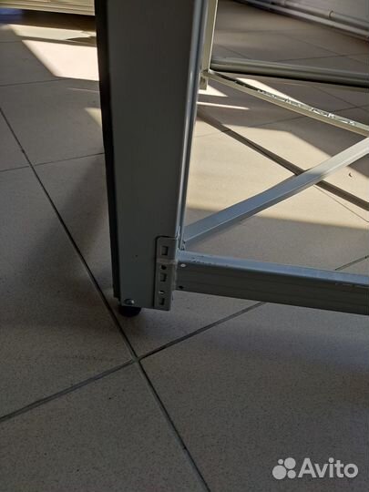 Стенд для дверей металлический, почти новый