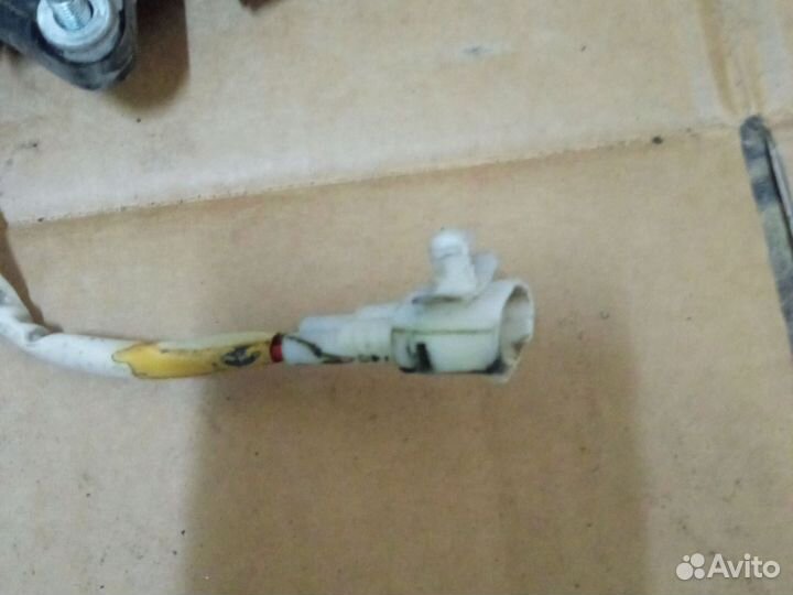 Стеклоподъемник передний левый Suzuki liana