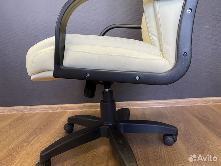 Кресло для офиса от производителя