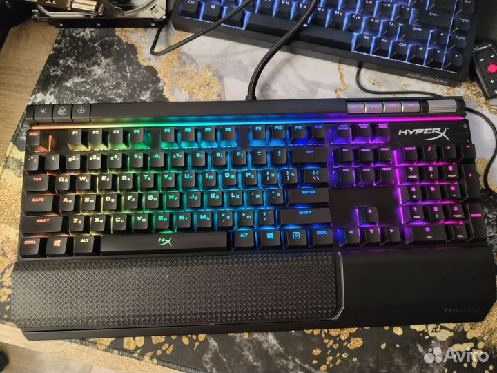 Механическая клавиатура HyperX Alloy Elite RGB