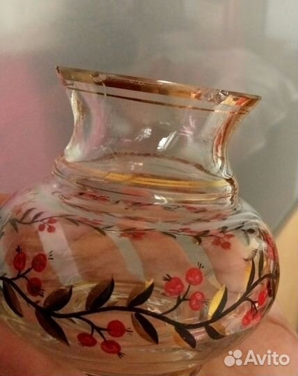 Стеклянная вазочка 