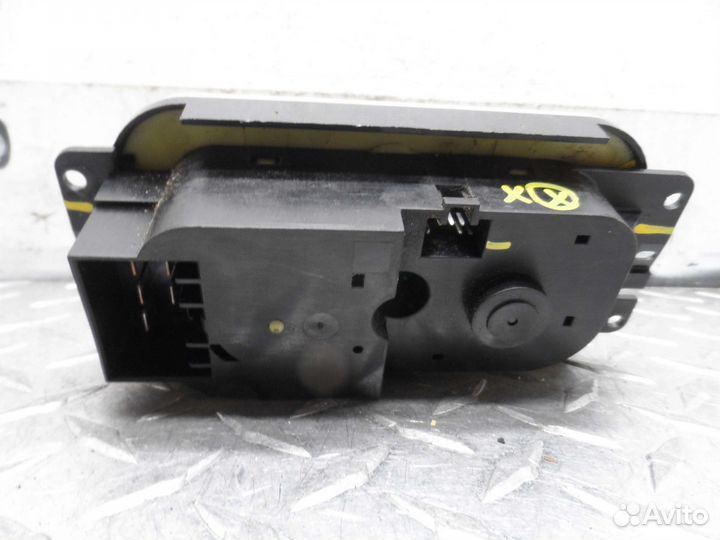 Переключатель отопителя Lincoln Navigator 2