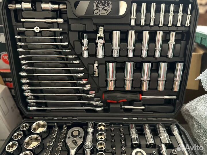 Набор ключей 159 предметов