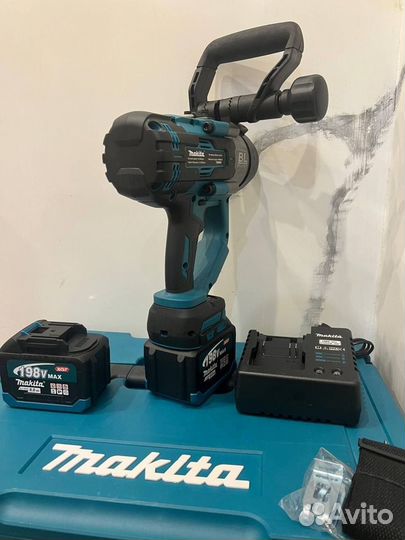 Аккумуляторный грузовой гайковерт Makita 3000 нм