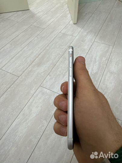 iPhone SE (2020), 64 ГБ