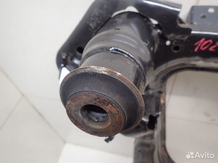 Подрамник передний Nissan Pathfinder R52