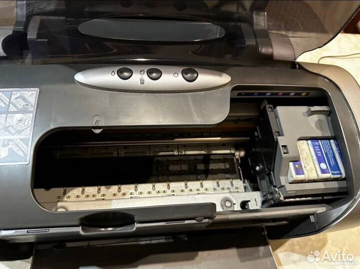 Принтер цветной струйный Epson Stylus Photo R200