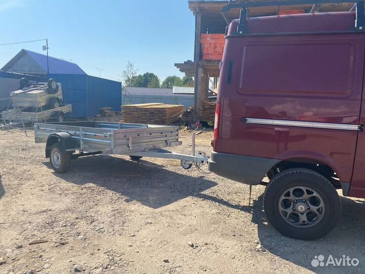 Прицеп легковой.Грузоподъёмность: 507 кг.Арива