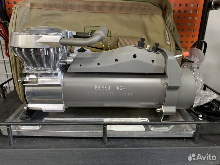 Автомобильный компрессор Berkut (беркут) R24