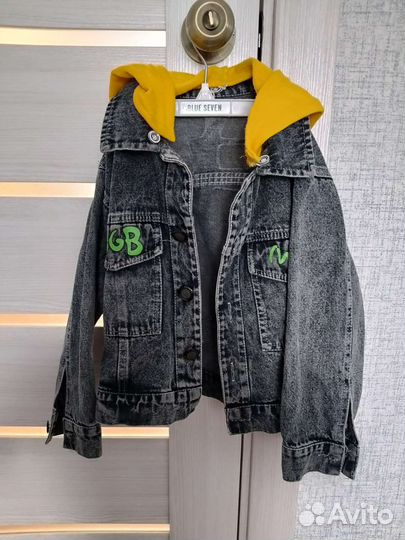 Джинсовая куртка