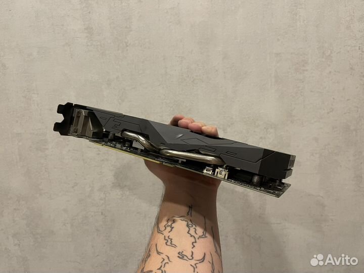 Видеокарта Asus Strix RX580 8GB 2048SP в идеале