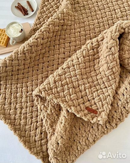 Мягкий плед-покрывало на кровать / диван