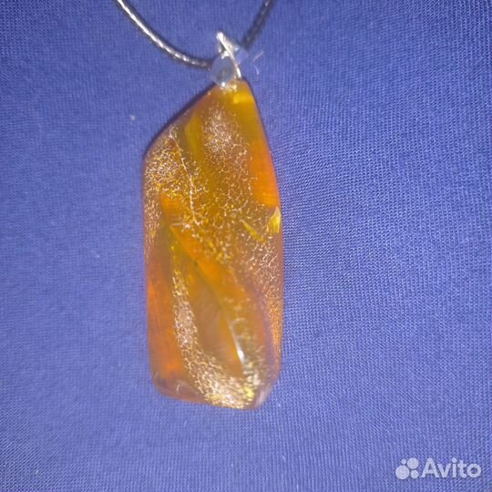 Янтарь-балтийский