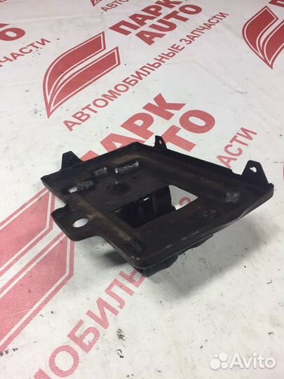 Подставка акб Hyundai Santa Fe 2010