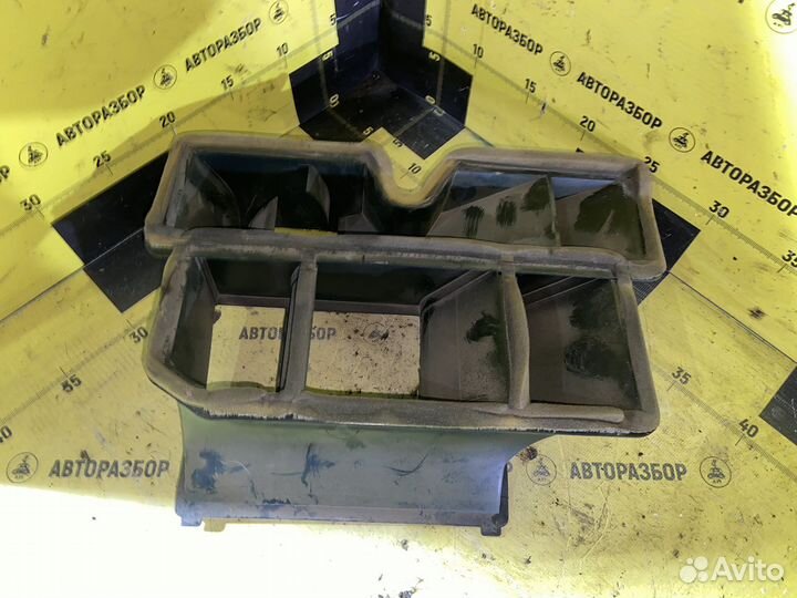 Воздуховод торпедо Mitsubishi galant 7