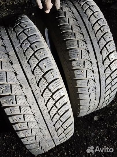 Gislaved Nord Frost 5 215/65 R16