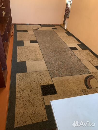 Ковер напольный прямоугольной формы 