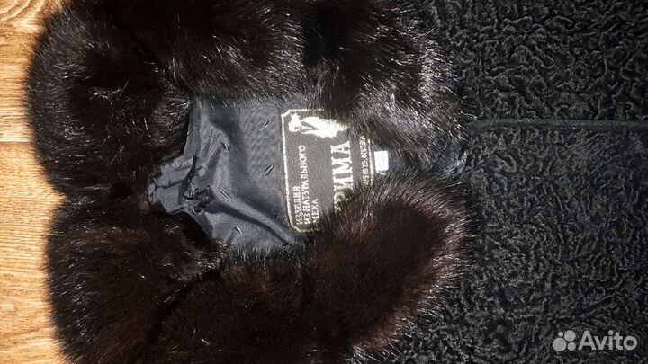 Шуба из мутона совмещенного с каракульчой и норкой