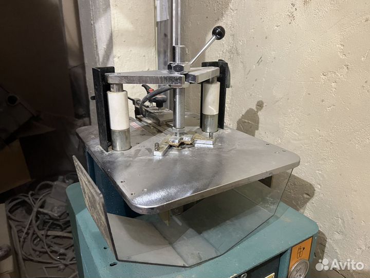 Пневматический скобозабивной станок SMART