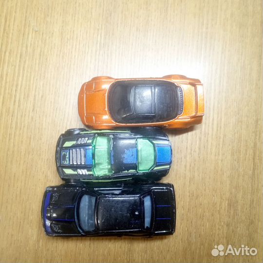 Машинка Hot wheels б/у