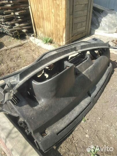 Honda Capa 1998 года. Торпедо, Жабо