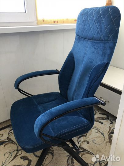 Компьютерное кресло