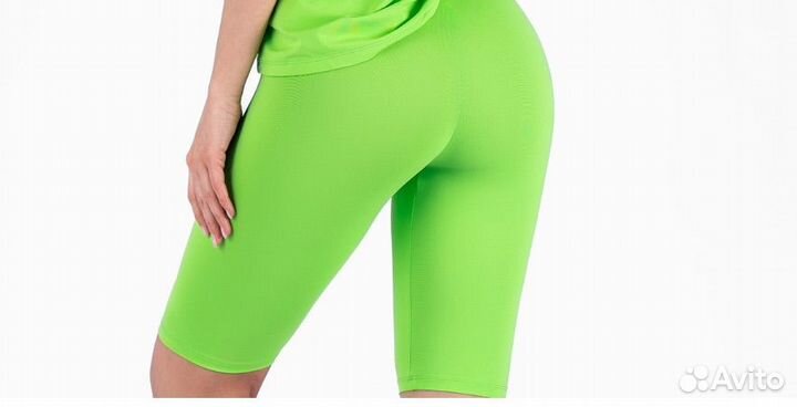 Спортивный костюм топ футболка и велосипедки 42