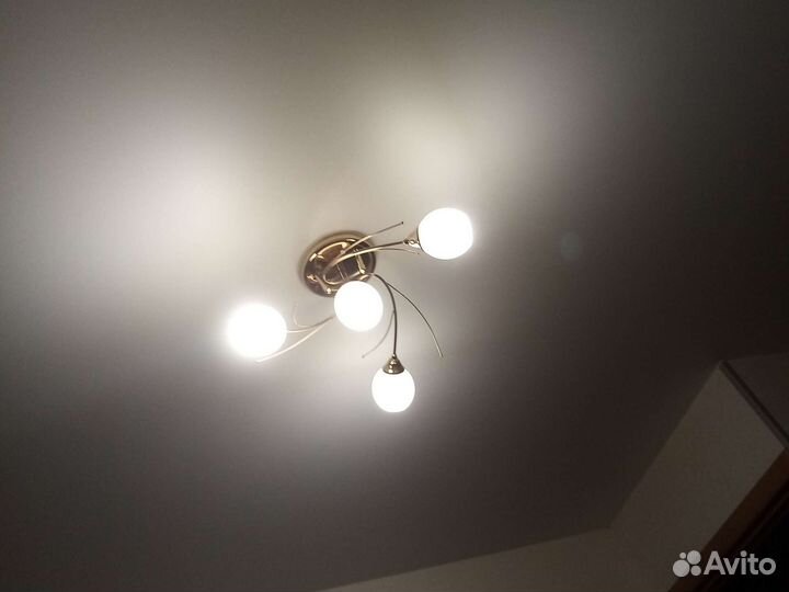Светильник потолочный