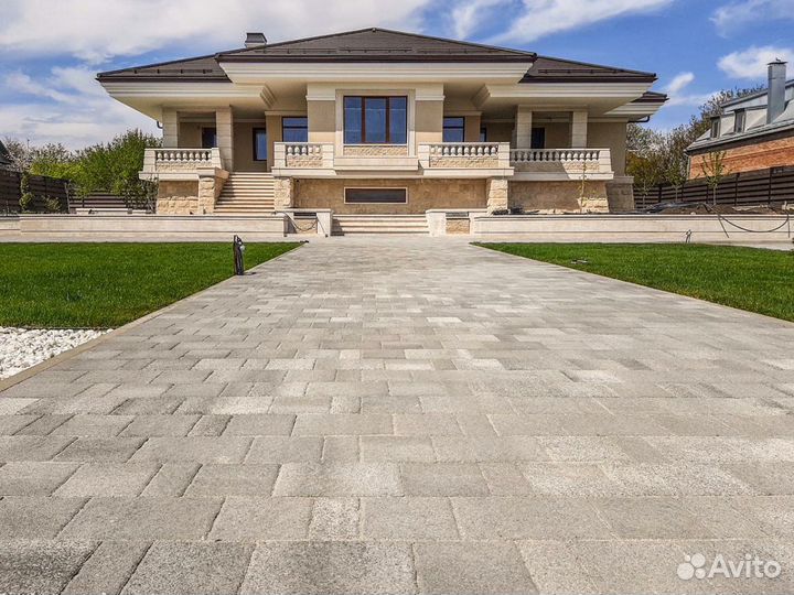 Нас знают. Нам доверяют. Укладка тротуарной плитки