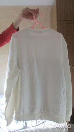 Джемпер фирменный