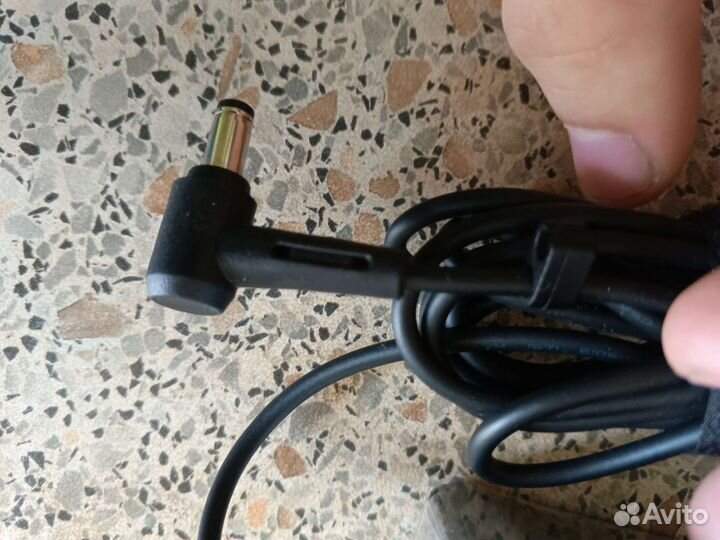 Блок питания для ноутбука asus 19V 1.75A 33W