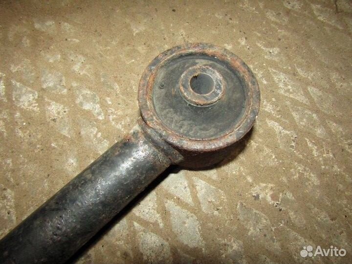 Тяга задняя продольная LX 570 2007