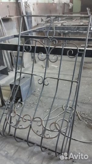 Установка решеток на окна Rp 6.4