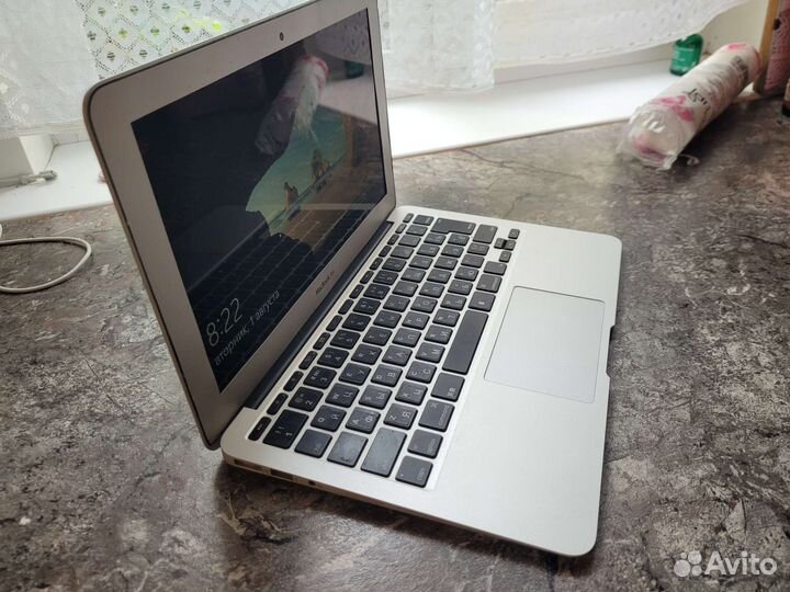 Apple MacBook Air 11 2014