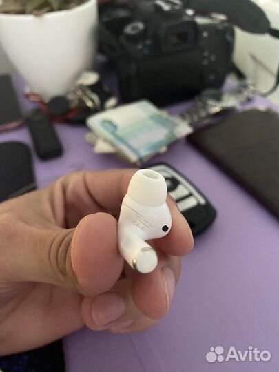 Apple airpods pro правый