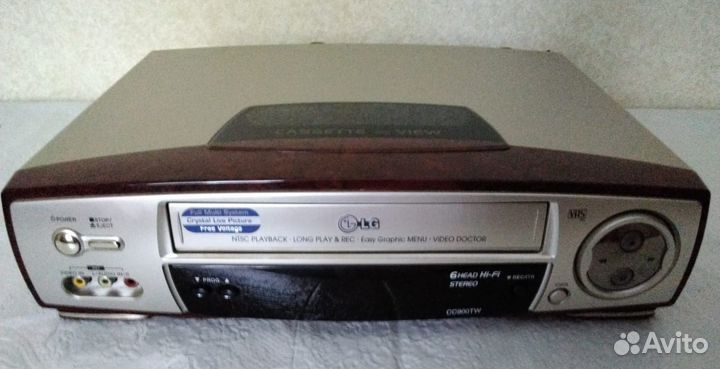 Видеомагнитофон LG
