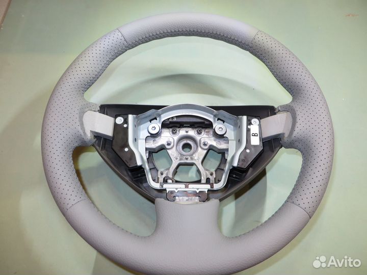 Руль для Ниссан лиф. ZE0, AZE0 2010- 2017 г.в