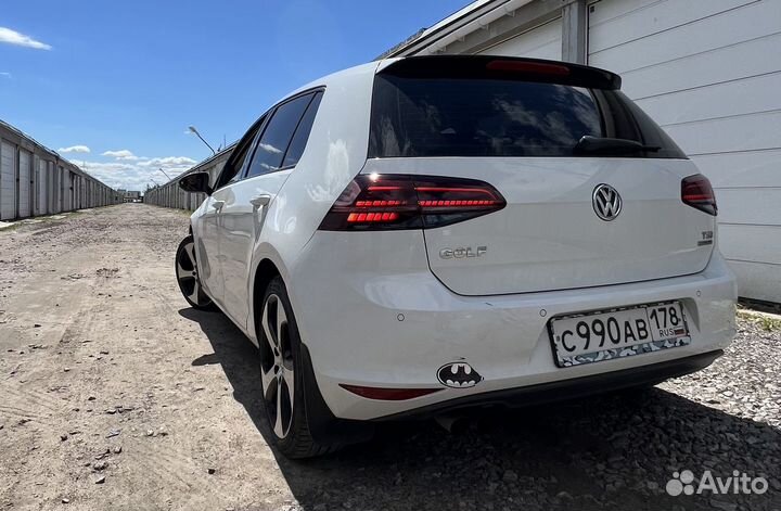 Фонари VW Golf 7 динамические