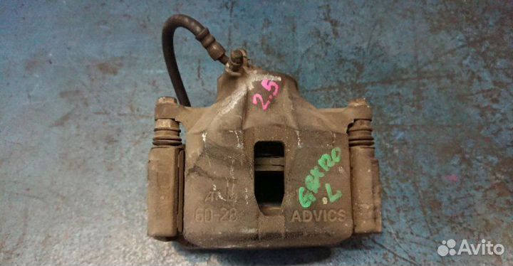 Суппорт передний левый Toyota Mark X GRX120