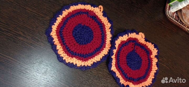 Подставка под горячее, прихватки вязанные