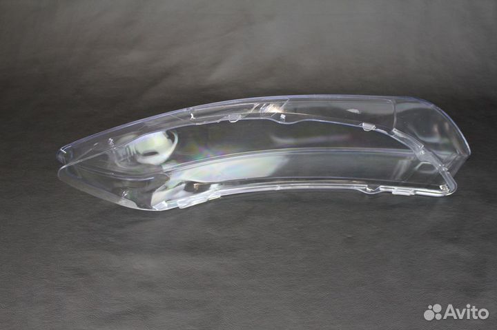 Cтекла фар Audi Q7 2005-2015 г.в. левое/правое