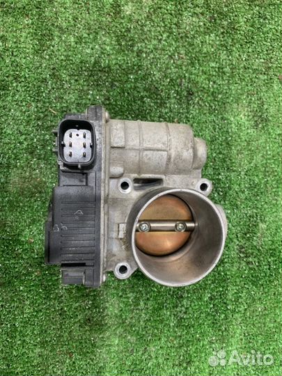 Дроссельная заслонка Nissan Almera Classic седан