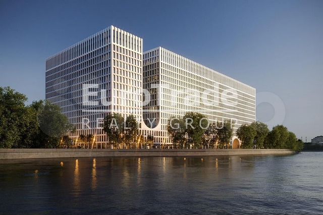 Продам торговое помещение, 209 м²